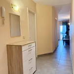 Oceanside In Apartment *