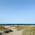 Oceanside In Apartment *