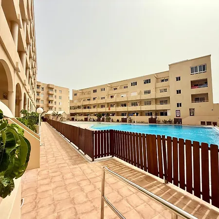 Oceanside In Apartament